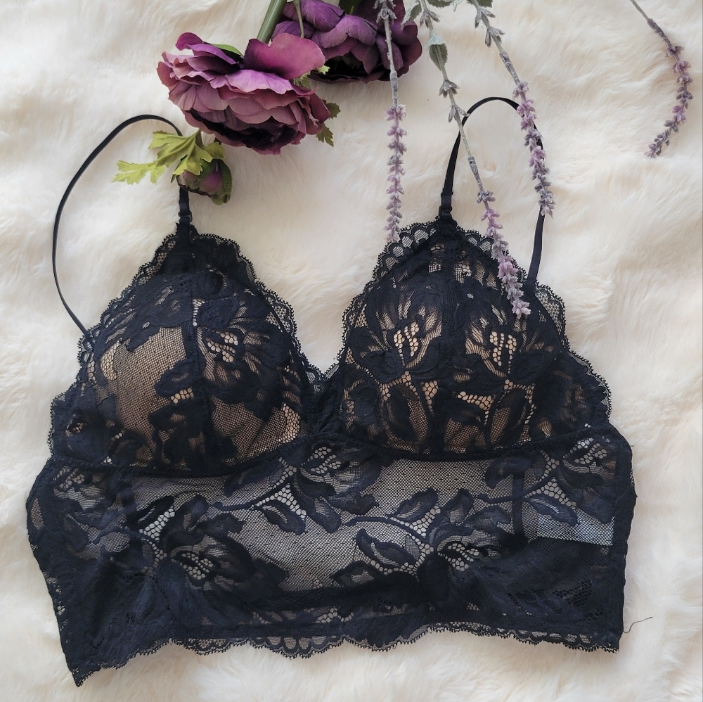 Elegant Black Lace Bralette